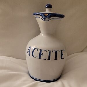 Talavera Aceite (Olive Oil) Decanter From Spain. Handpainted Pottery w/Stopper